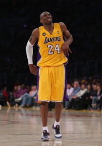 bryant-esce-dal-campo-dolorante1