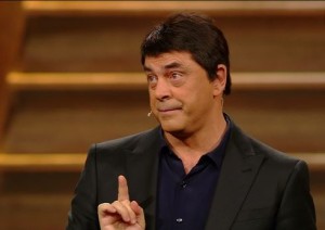 Crozza-sanremo-finale