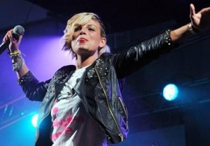 emma-concerto-napoli-arena-flegrea