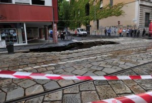 voragine-corso-porta-romana