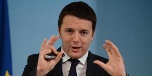 Italian premier Matteo Renzi presents tax cuts