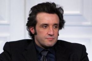 flavio Insinna -denuncia fan