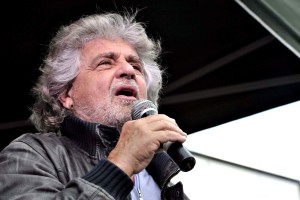 ROSTA (TORINO) BEPPE GRILLO A SOSTEGNO DEL CANDIDATO SINDACO DIMITRI DE VITA. NELLA FOTO BEPPE GRILLO. FOTO ALPOZZI/INFOPHOTO