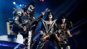 151998-kiss-concert-in-melbourne