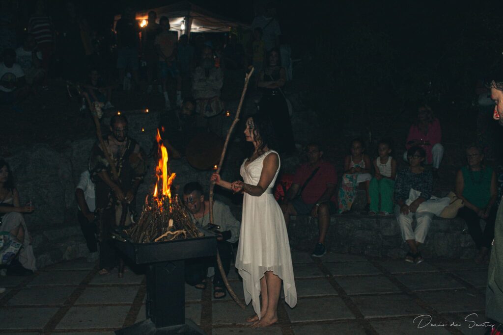 Accensione fuoco sacro Lenola Clan La Sacra Quercia