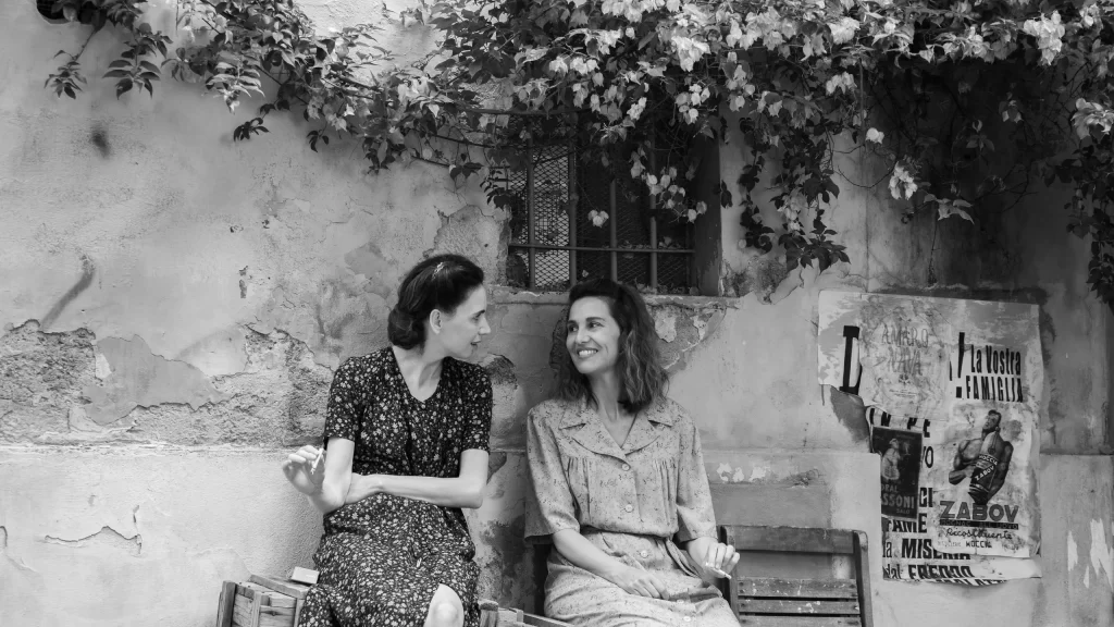 C'è ancora domani omaggia le donne, anche quando sono rimaste in silenzio